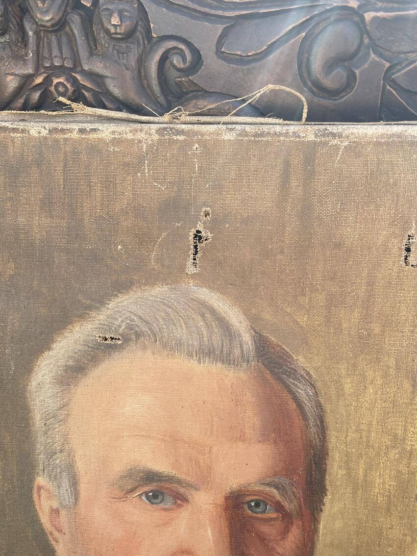 Distinguished Antique Portrait of a Gentleman