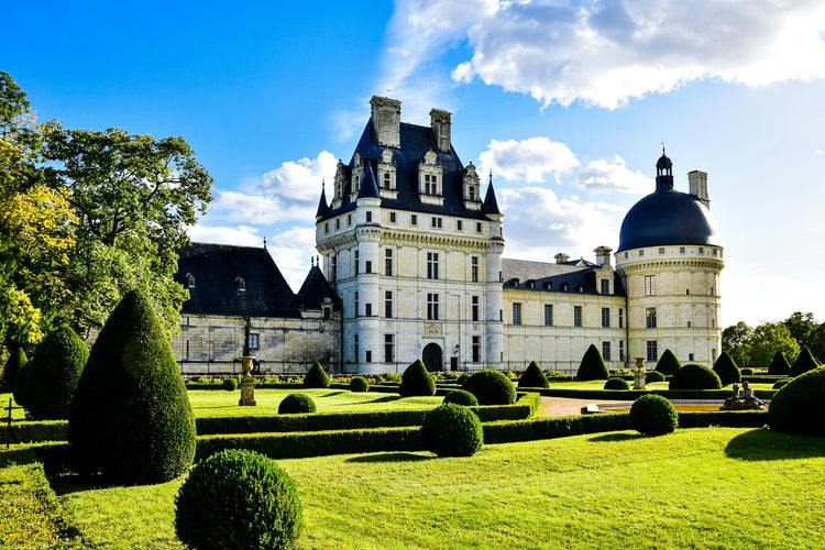 Château-Worthy Pieces